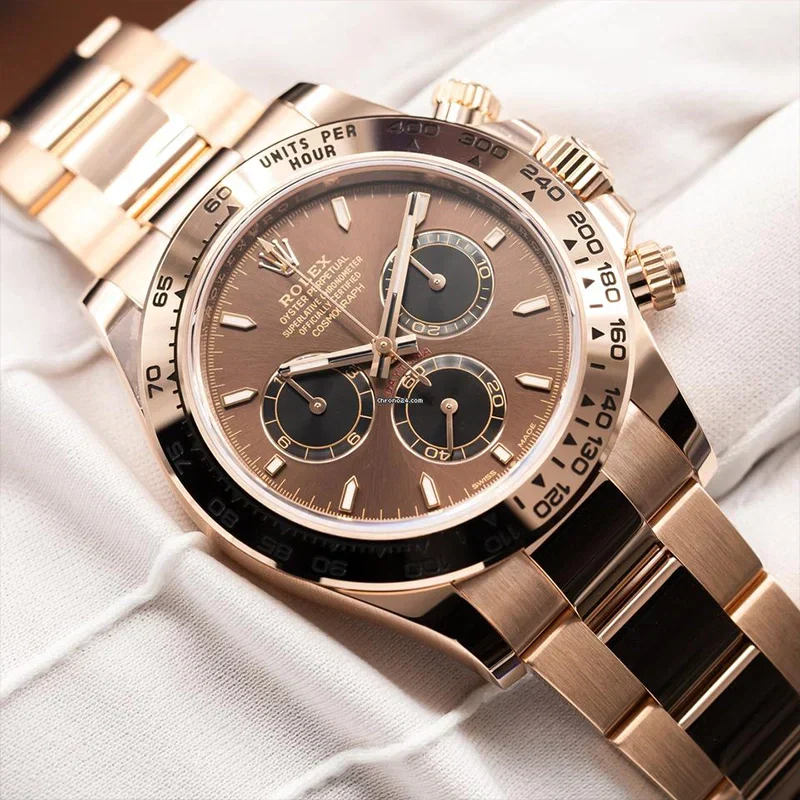 Cosmograph Daytona Oyster, 40 mm, Everose gold Ref 126505-0005