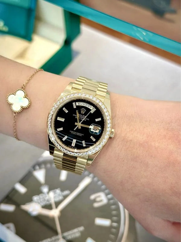 Day-Date 40 Presidential 228348 Diamond Bezel Baguette Diamond Black Dial