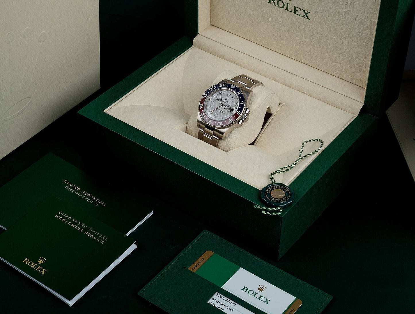 GMT-MASTER II  Oyster, 40 mm, white gold M126719BLRO-0002