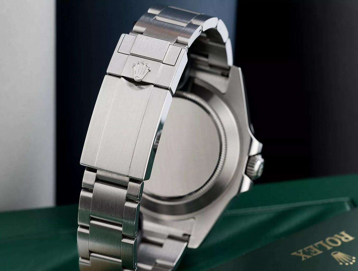 Oyster Perpetual Explorer II 42mm m216570-0002