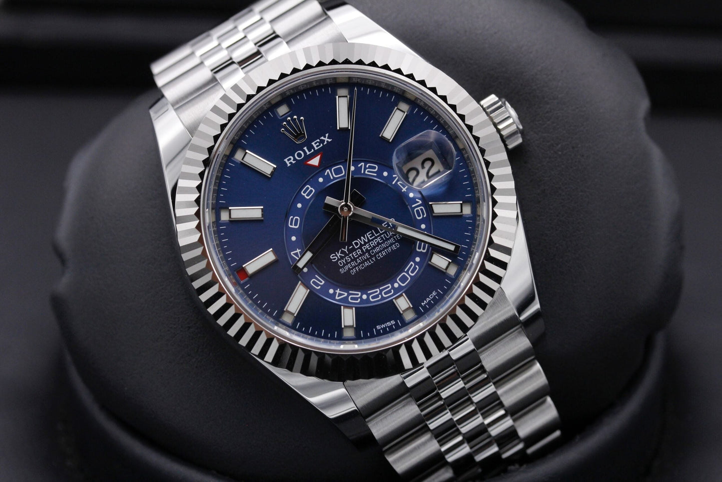 Sky Dweller Blue Dial 18K White Gold Bezel Steel Jubilee Men’s Watch 326934